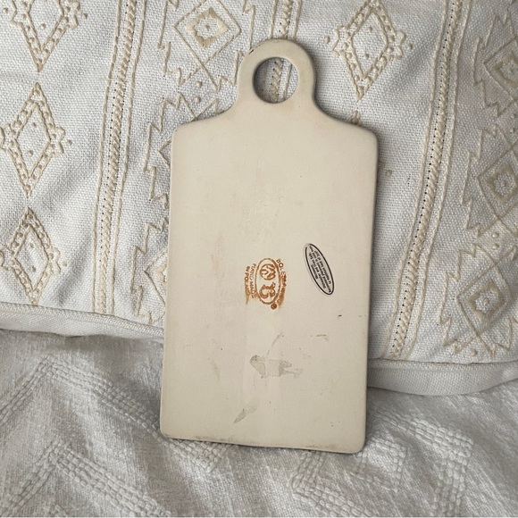 Boleslawiec Polish Pottery Ceramic Cheese / Cutting Board - Picture 4 of 7